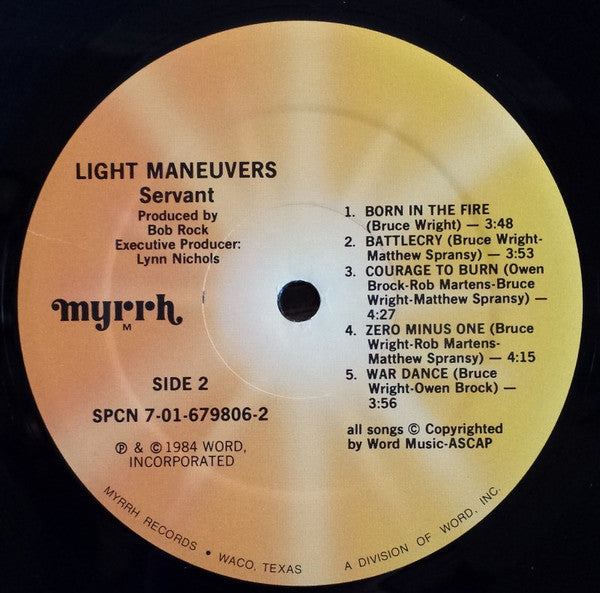 Servant (2) : Light Maneuvers (LP, Album)